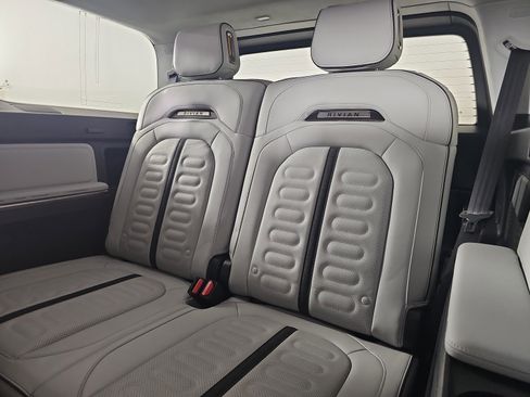 Used 2025 Rivian R1S Adventure image 25