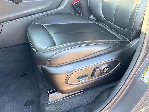 New 2025 Jeep Grand Cherokee L Limited w/ Black Appearance Package image 28