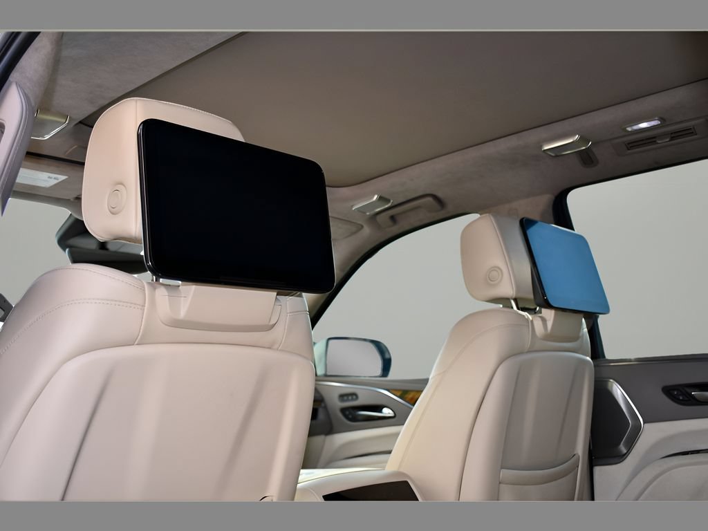 Used 2021 Cadillac Escalade Sport Platinum AWD/4WD image 16