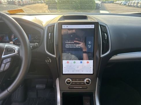 Used 2022 Ford Edge SEL w/ Sport Appearance Package image 17