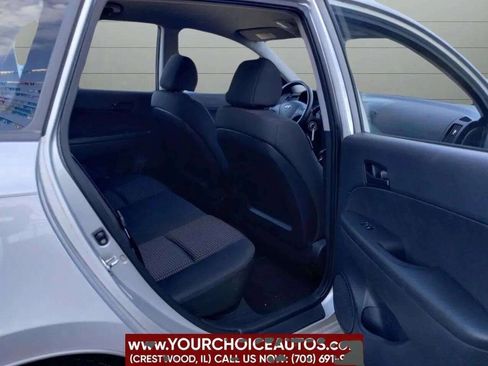 Used 2012 Hyundai Elantra GLS FWD image 19