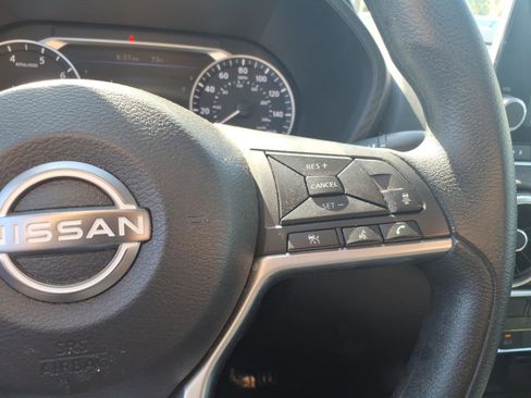 Certified 2024 Nissan Sentra SV FWD image 19
