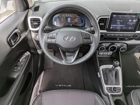New 2026 Hyundai Venue SEL FWD image 14