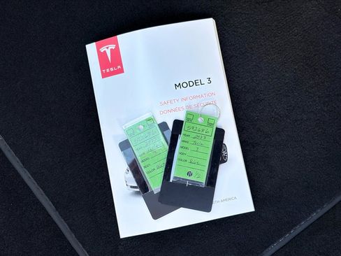 Used 2023 Tesla Model 3 Standard Range image 22