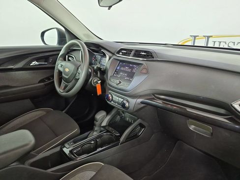 Used 2022 Chevrolet TrailBlazer LS FWD image 38