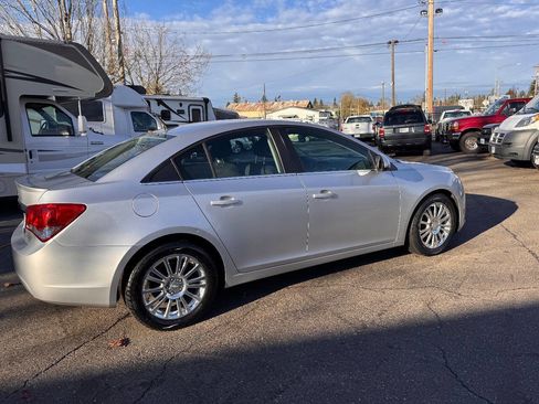 Used 2014 Chevrolet Cruze Eco image 4