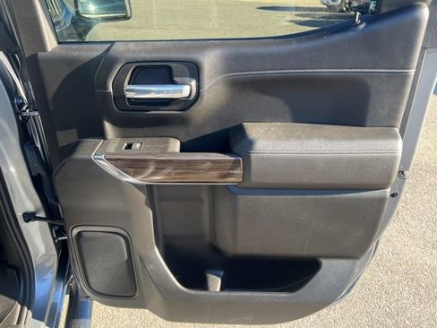 Used 2021 Chevrolet Silverado 1500 RST w/ Z71 Off-Road Package image 16