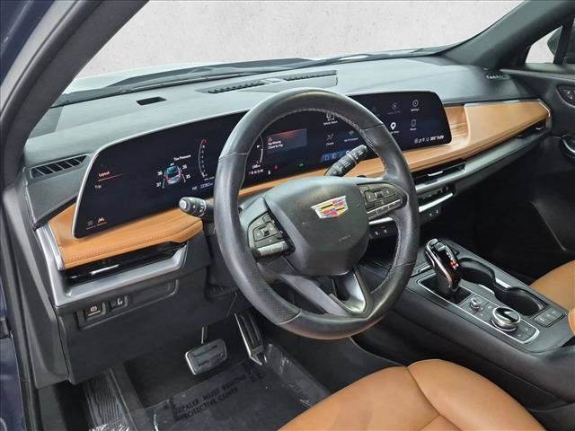 Used 2024 Cadillac XT4 Sport FWD image 10