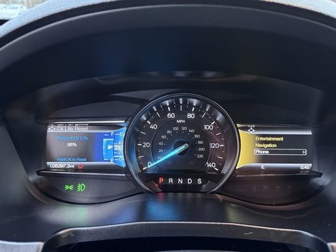 Used 2018 Ford Explorer XLT w/ Equipment Group 202A image 21