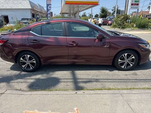 Used 2022 Nissan Sentra SV FWD image 6