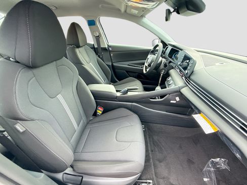 New 2026 Hyundai Elantra SE FWD image 20