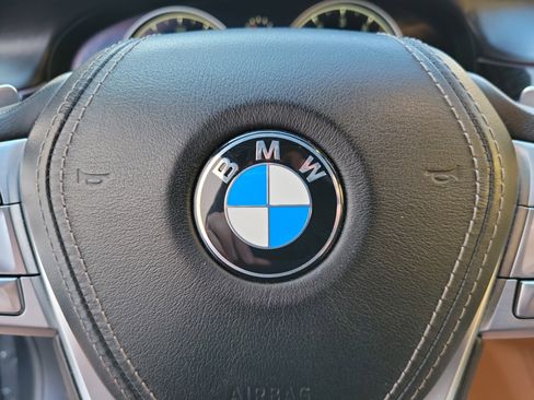 Used 2017 BMW 750i xDrive image 29