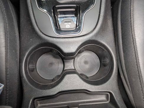 Used 2020 Jeep Cherokee Limited image 26