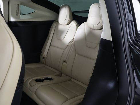 Used 2017 Tesla Model X 75D image 28