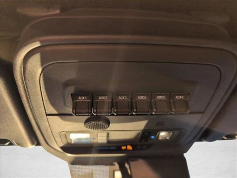 Used 2023 Ford Bronco Black Diamond image 16