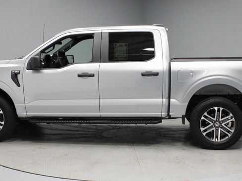 Certified 2022 Ford F150 XL w/ STX Appearance Package image 9