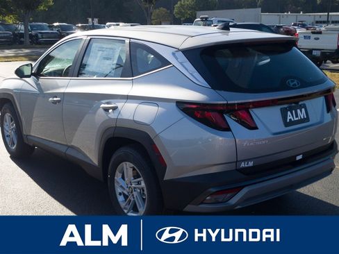 New 2026 Hyundai Tucson SE image 8