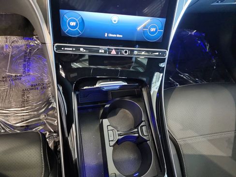 Certified 2025 Mercedes-Benz C 300 4MATIC Sedan image 24