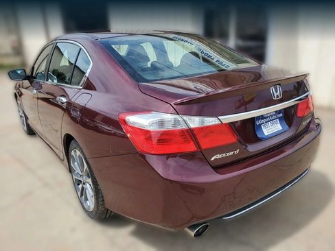 Used 2015 Honda Accord Sport image 10