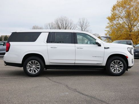 Used 2021 GMC Yukon XL Denali image 8