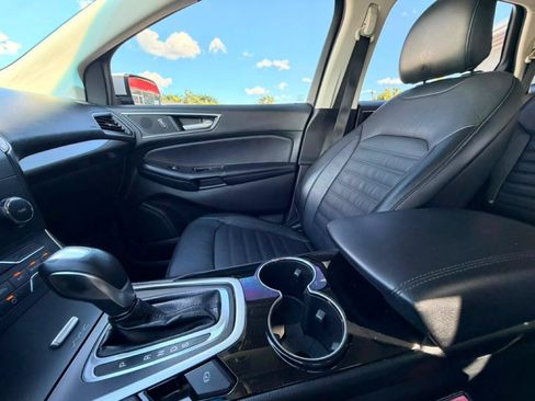 Used 2016 Ford Edge SEL w/ Equipment Group 201A AWD/4WD image 23