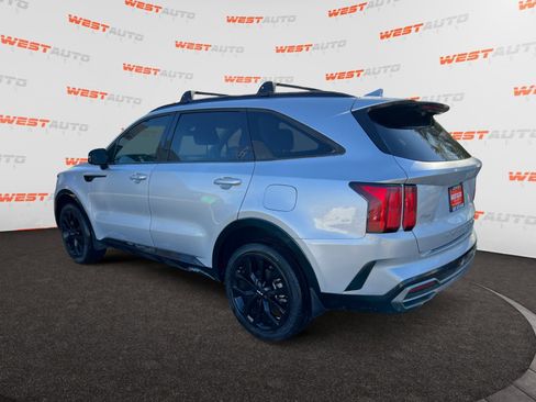 Used 2022 Kia Sorento SX image 3