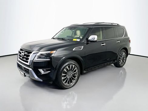 Used 2024 Nissan Armada Platinum AWD/4WD image 3