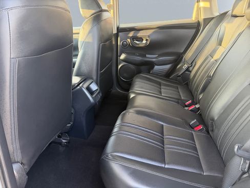 Used 2023 Honda HR-V EX-L image 18