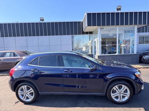 Used 2019 Mercedes-Benz GLA 250 4MATIC image 9