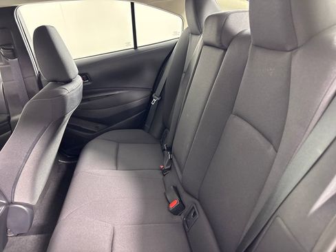 Certified 2025 Toyota Corolla LE image 28