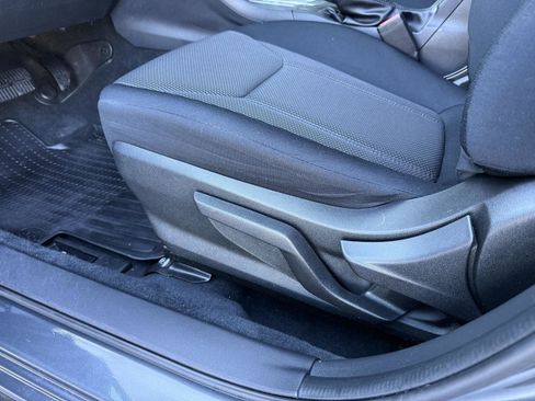 Certified 2023 Subaru Crosstrek 2.0i image 16