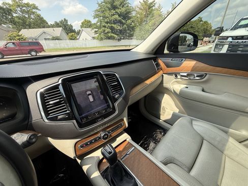 Used 2020 Volvo XC90 T6 Inscription w/ Protection Package Premier AWD/4WD image 19
