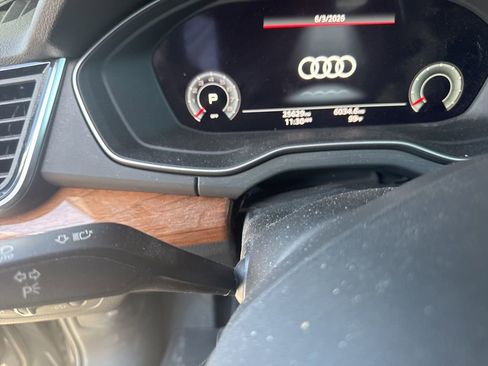 Used 2023 Audi Q5 2.0T Premium Plus w/ Premium Plus Package AWD/4WD image 9