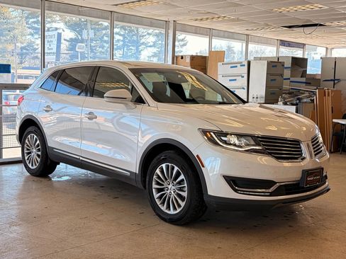 Used 2017 Lincoln MKX Select w/ Select Plus Package image 6