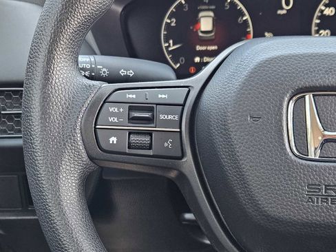 Used 2025 Honda HR-V LX image 25