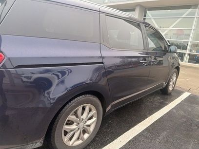 Used 2021 Kia Sedona EX