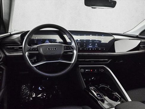 Certified 2025 Audi Q5 Premium w/ Convenience Package AWD/4WD image 19