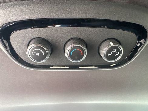 Used 2025 Dodge Durango GT w/ Blacktop Package image 24