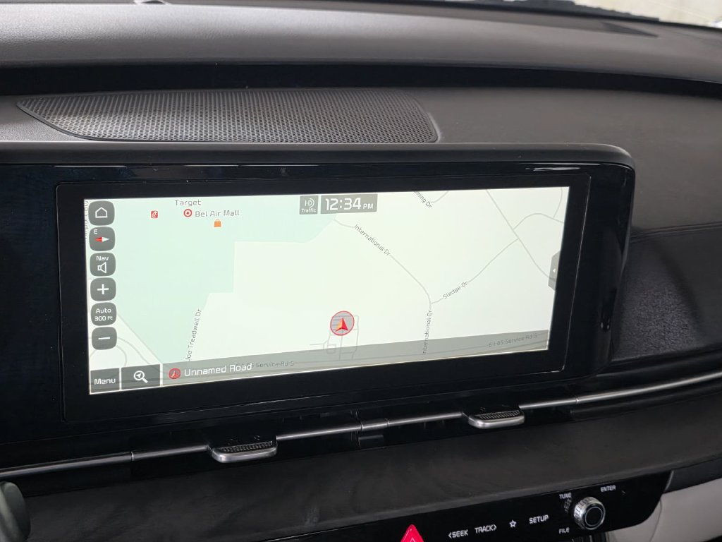 Used 2022 Kia Carnival EX FWD image 14
