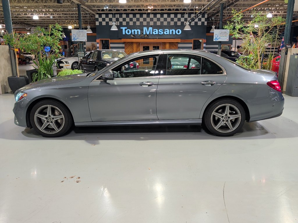 Used 2017 Mercedes-Benz E 300 4MATIC image 17