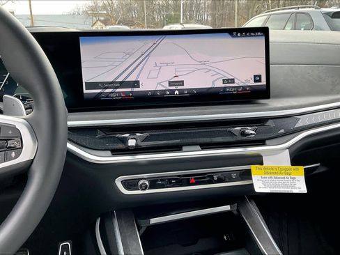 Used 2026 BMW X7 xDrive40i w/ Executive Package image 6