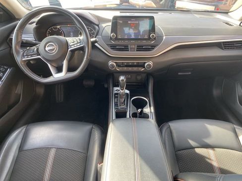 Used 2024 Nissan Altima 2.5 SR image 17