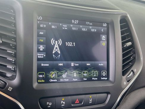 Used 2023 Jeep Cherokee Altitude Lux AWD/4WD image 15