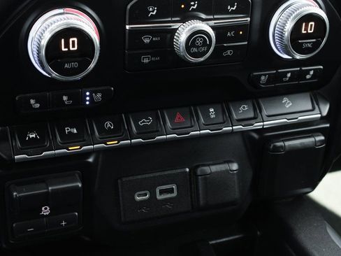 Used 2019 GMC Sierra 1500 AT4 w/ AT4 Premium Package image 31