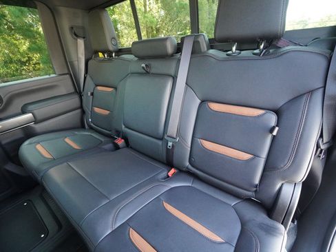 Used 2022 GMC Sierra 2500 AT4 w/ AT4 Preferred Package AWD/4WD image 30