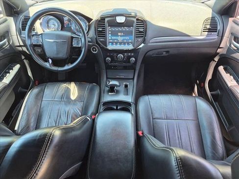 Used 2014 Chrysler 300 S RWD image 16