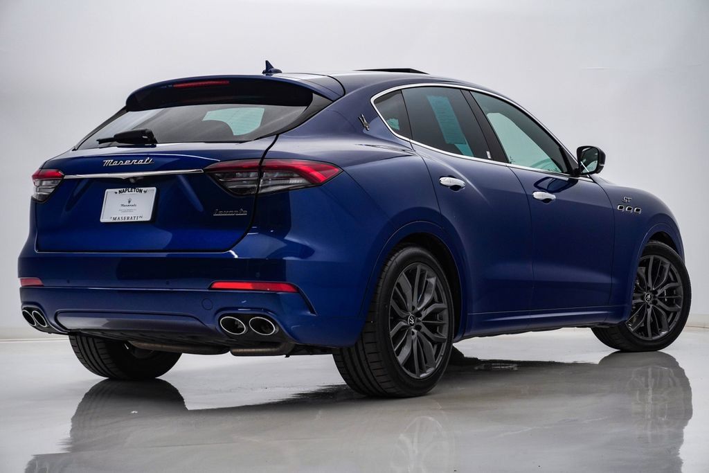 Used 2024 Maserati Levante GT Ultima AWD/4WD image 8