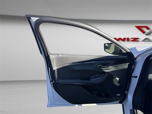 Used 2019 Chevrolet Impala Premier w/ Premier Confidence Package image 19