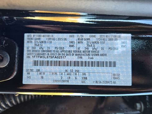 Used 2025 Ford F150 XLT w/ Equipment Group 302A MID image 32