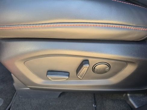 Used 2025 Ford Explorer ST-Line w/ Premium Package RWD image 8